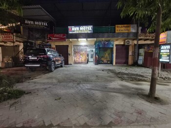 avr motel