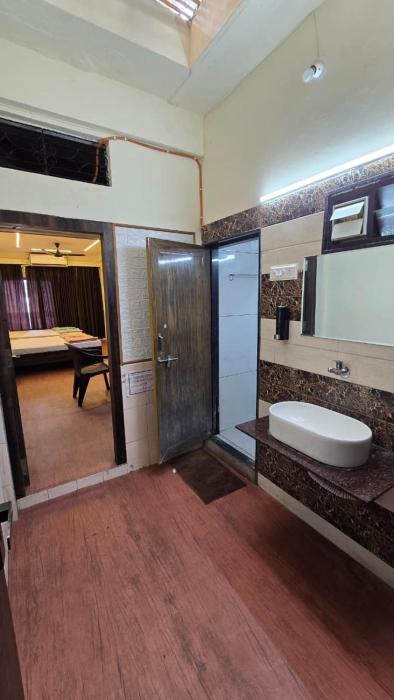 shivalay premium homestay