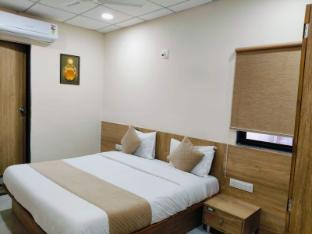 Hotel Captown Inn,,3 star