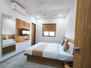 Hotel Captown Inn,,3 star