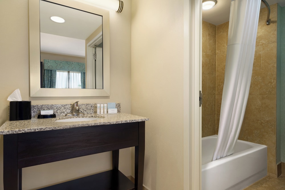 hampton inn and suites bluffton sun city