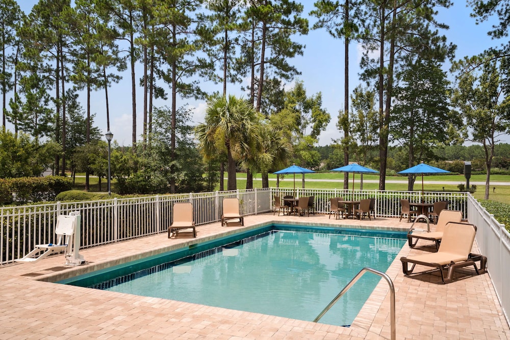 hampton inn and suites bluffton sun city