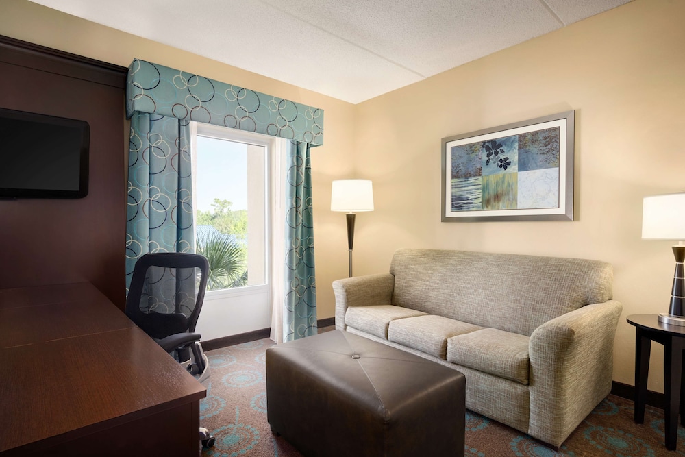 hampton inn and suites bluffton sun city