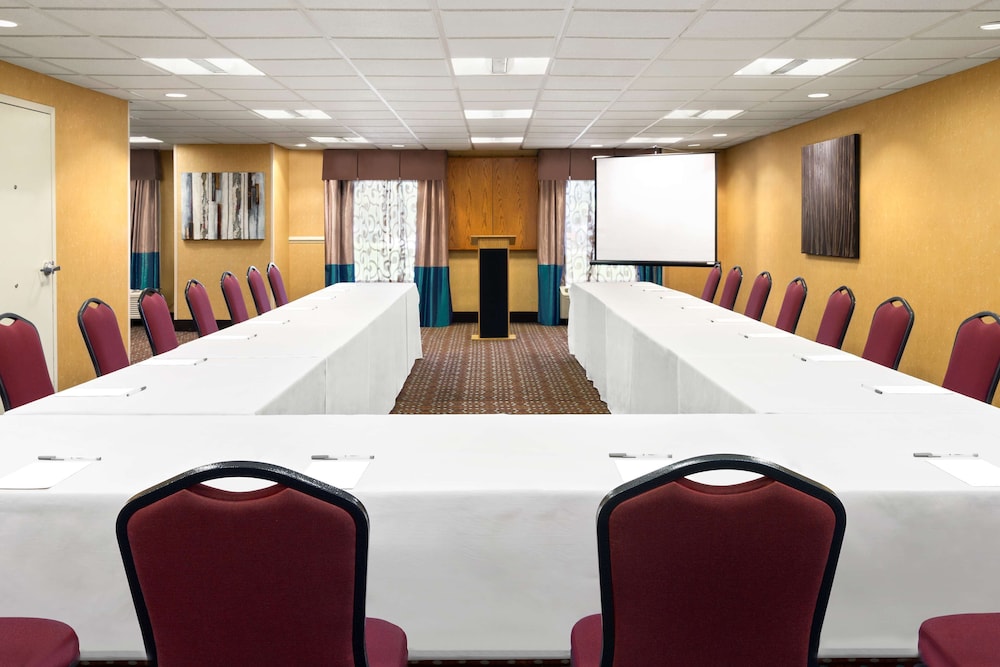 hampton inn and suites bluffton sun city