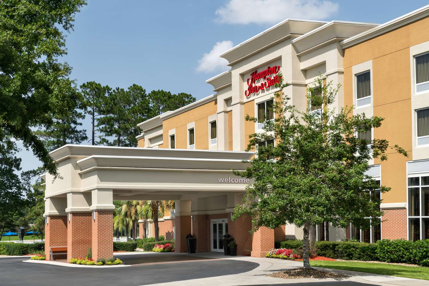 hampton inn and suites bluffton sun city