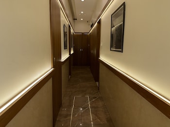 Hotel Downtown-Near Us Embassy,,2 star