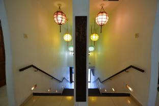 azya hotel