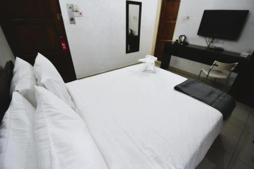azya hotel