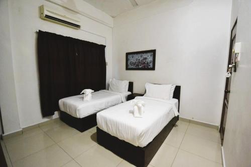 azya hotel