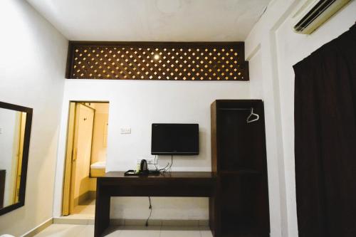 azya hotel