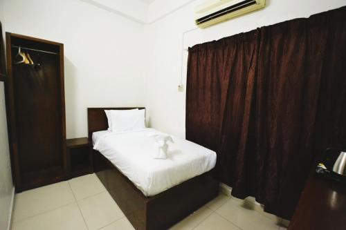 azya hotel