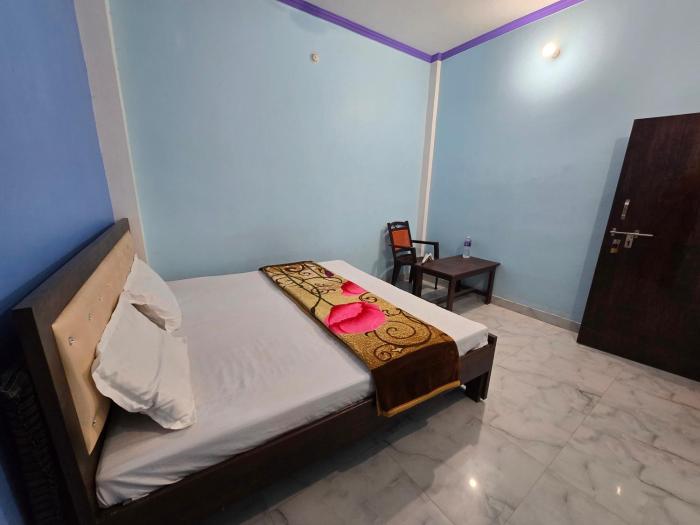 avadh dham guest house