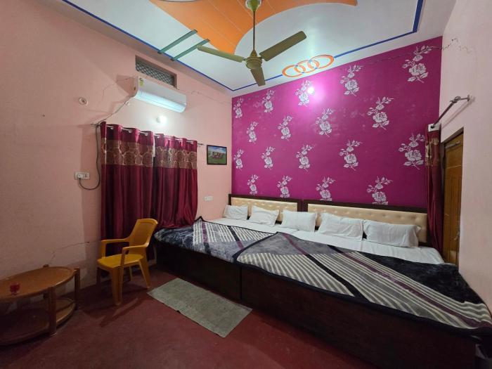 avadh dham guest house
