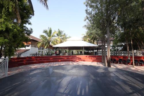 gubbi goodu green resort