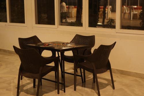 gubbi goodu green resort