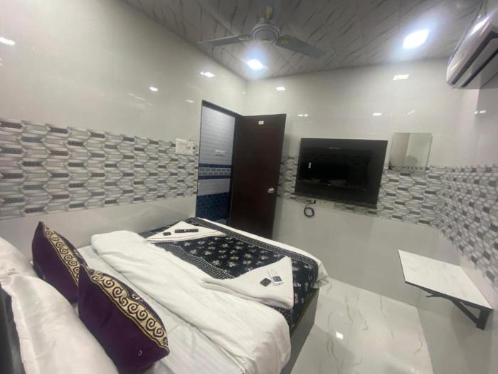 hotel o sai residency
