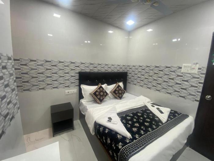 hotel o sai residency