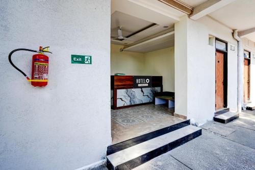 hotel o survey chowk bus terminal dehradun