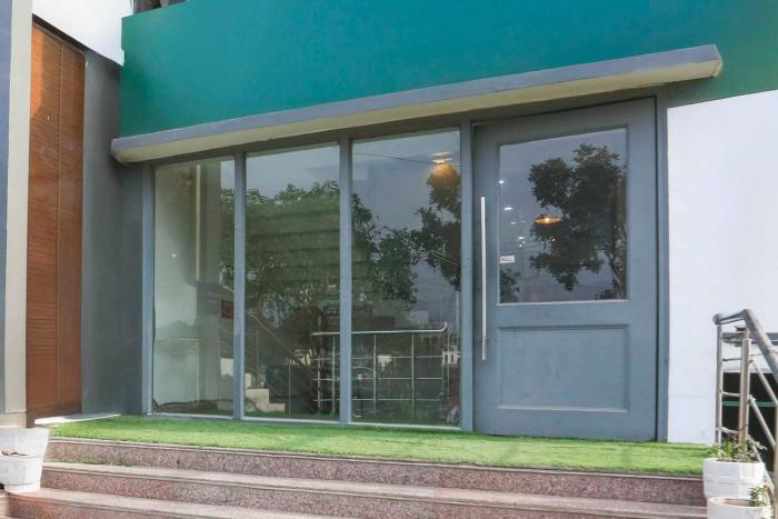 collection o sector 64 near worldmark gurugram