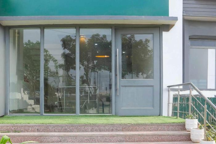 collection o sector 64 near worldmark gurugram