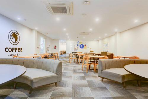 collection o sector 64 near worldmark gurugram