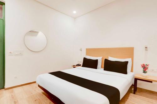 Collection O Sector 64 Near Worldmark Gurugram,,4 star