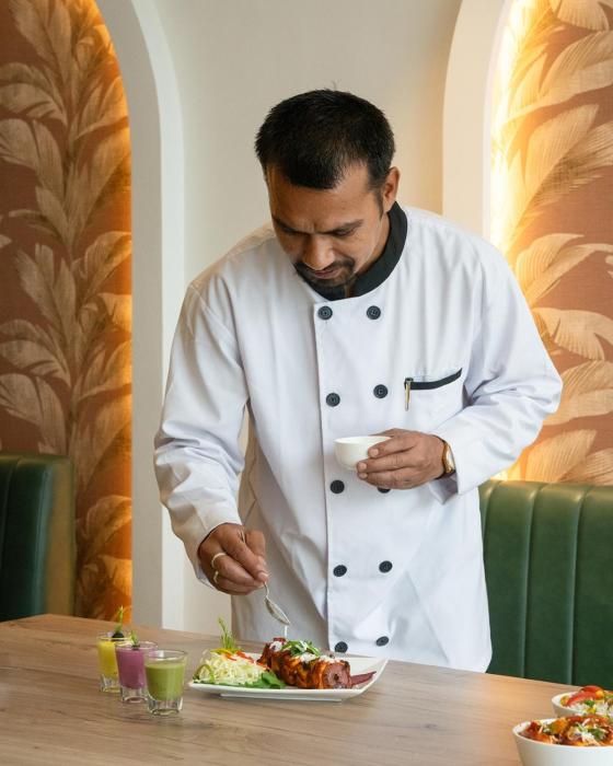 clarks inn bichpuri agra