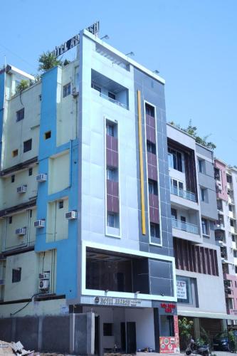 Hotel Adarsh,,3 star