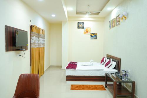 hotel adarsh