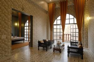 qila hotel