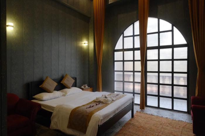 qila hotel