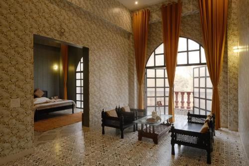 qila hotel