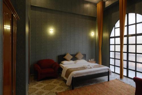 qila hotel