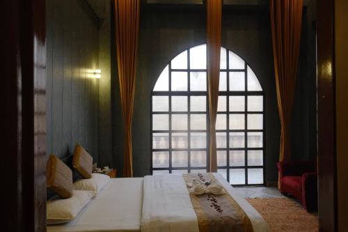 qila hotel