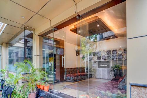 super townhouse madan mahal railway junction formerly annpurna inn