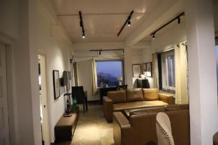 hampton villa retreat