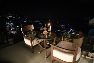 hampton villa retreat