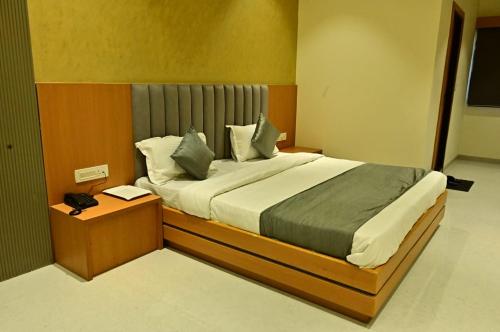 Hotel Aakar,,3 star
