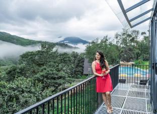 vanani luxury glamping and resort munnar