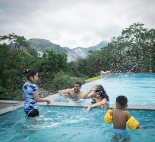 vanani luxury glamping and resort munnar