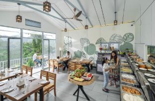vanani luxury glamping and resort munnar