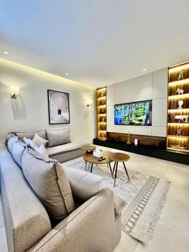 riyadh luxury 5