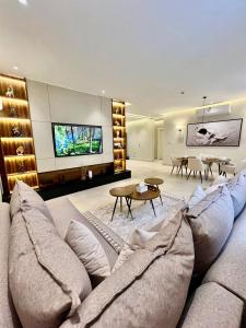 riyadh luxury 5
