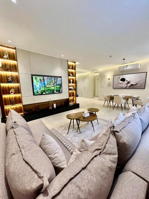 riyadh luxury 5