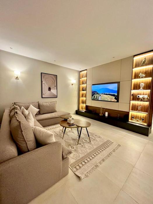 riyadh luxury 5