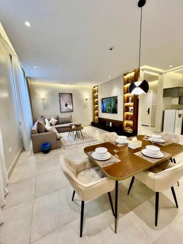 riyadh luxury 5