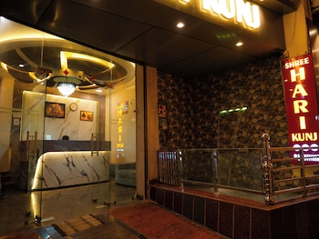 Shree Hari Kunj,,2 star