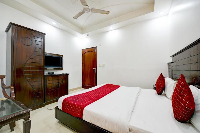 hotel legend international just a min walk from new delhi railway station