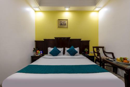 hotel legend international just a min walk from new delhi railway station