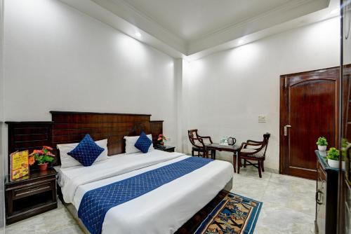 hotel legend international just a min walk from new delhi railway station